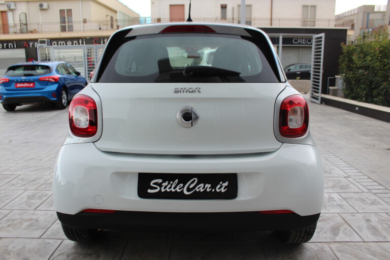 03 Stilecar It Smart Forfour Gt308kr