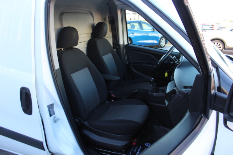 09 Stilecar It Fiat Doblo Fd901tz