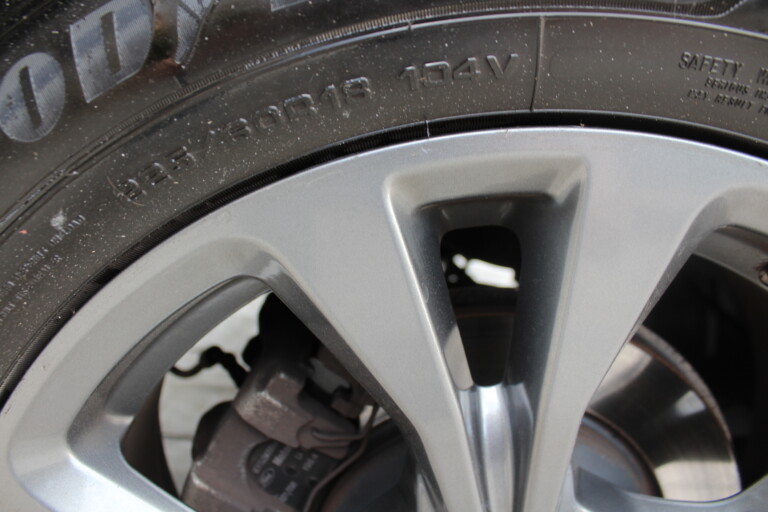 12 Stilecar It Ford Kuga Gg633zf