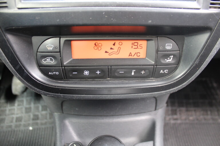 14 Stilecar It Citroen C3 Dm961tx