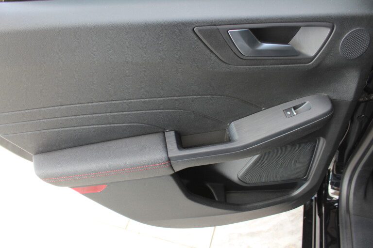 19 Stilecar It Ford Kuga Gg633zf