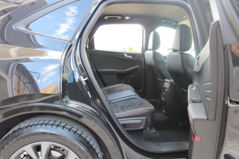 21 Stilecar It Ford Kuga Gg633zf