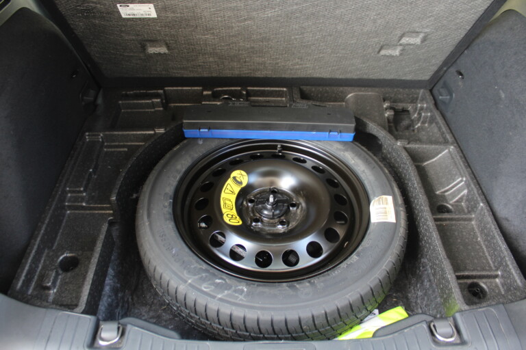 28 Stilecar It Ford Kuga Gg633zf