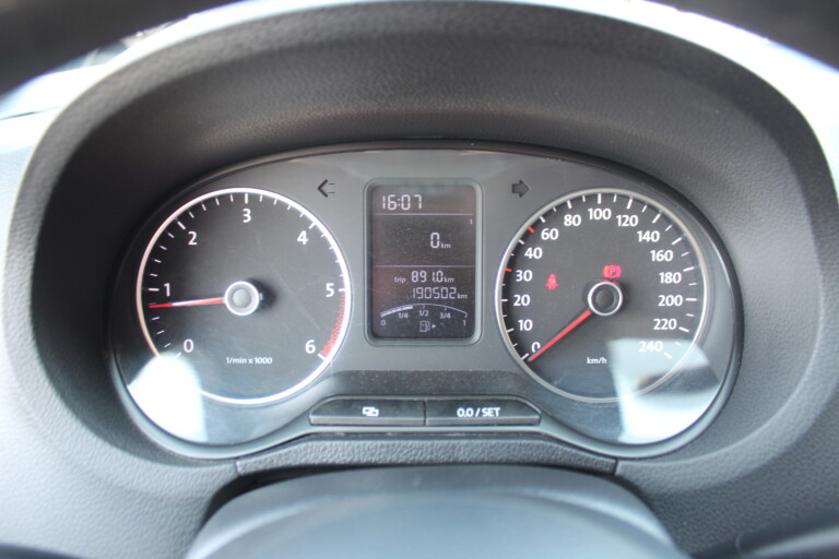 15 Stilecar It Vw Polo Em703bl