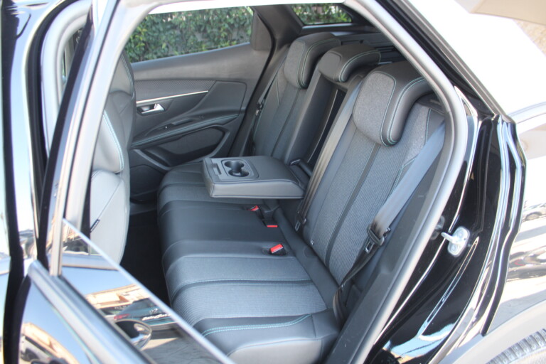 19 Stilecar It Peugeot 3008 Gk382fj