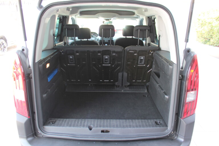 19 Stilecar It Peugeot Rifter Gc901ys