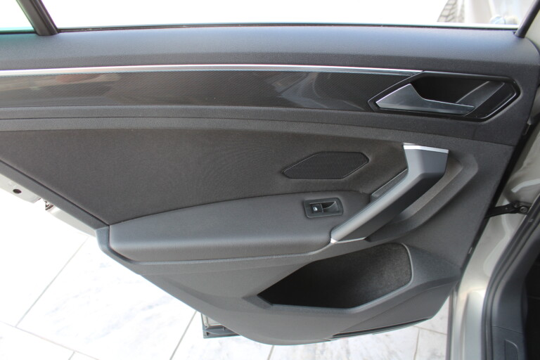 19 Stilecar It Vw Tiguan Fn415ty