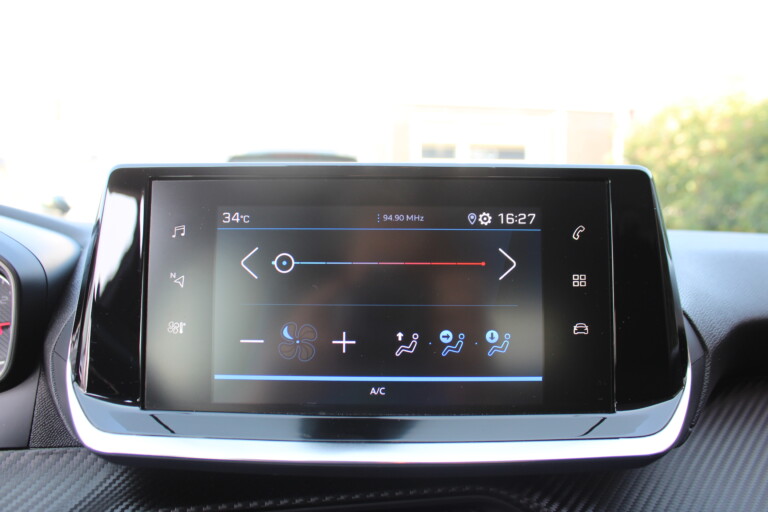 30 Stilecar It Peugeot 208 Ge733sw