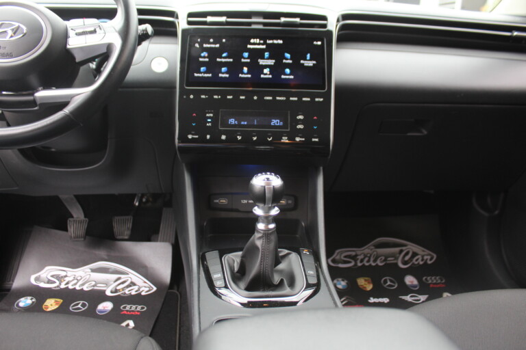 32 Stilecar It Hyundai Tucson Gj044ye