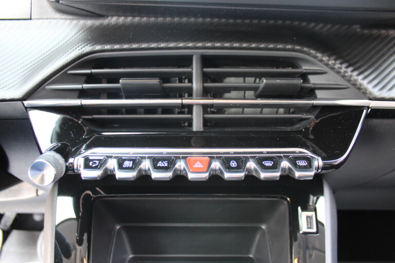 38 Stilecar It Peugeot 208 Ge733sw