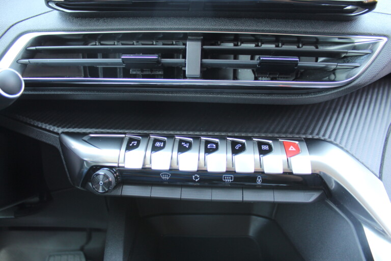 45 Stilecar It Peugeot 3008 Gk382fj