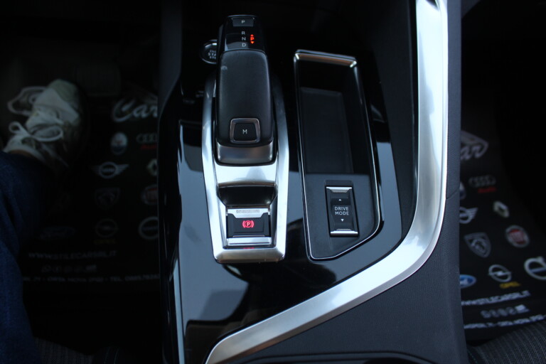 46 Stilecar It Peugeot 3008 Gk382fj