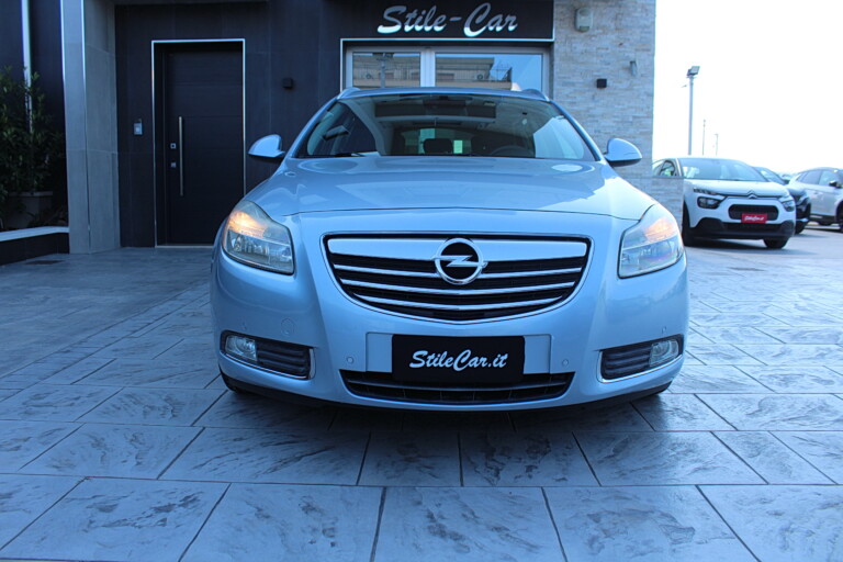 OPEL INSIGNA ST MY11
