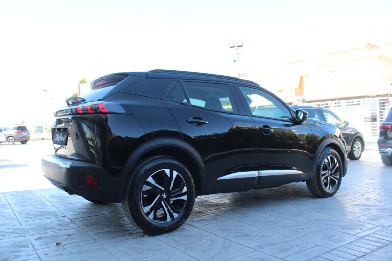 02 Stilecar It Peugeot 2008 Gc711pk