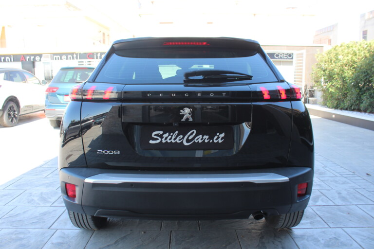 04 Stilecar It Peugeot 2008 Gc711pk