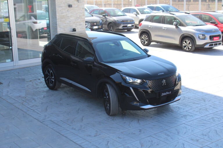 05 Stilecar It Peugeot 2008 Gc711pk