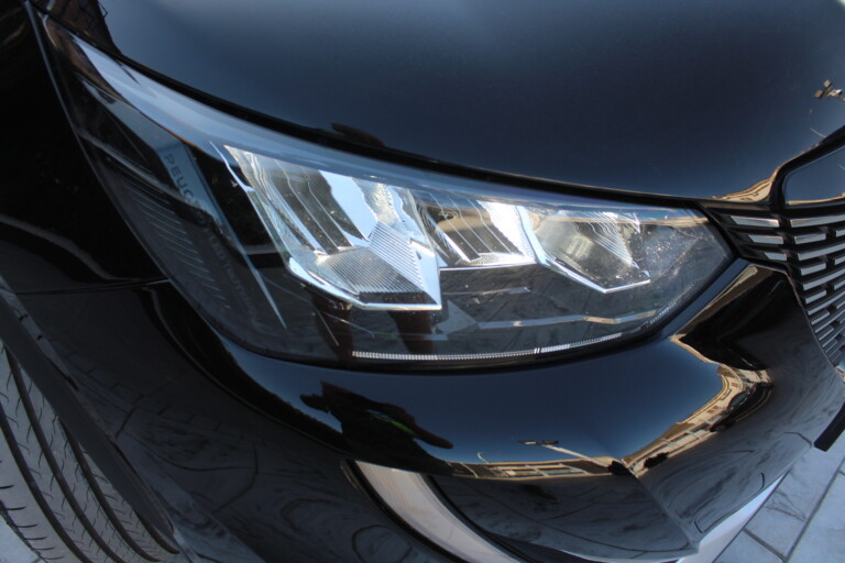 07 Stilecar It Peugeot 2008 Gc711pk