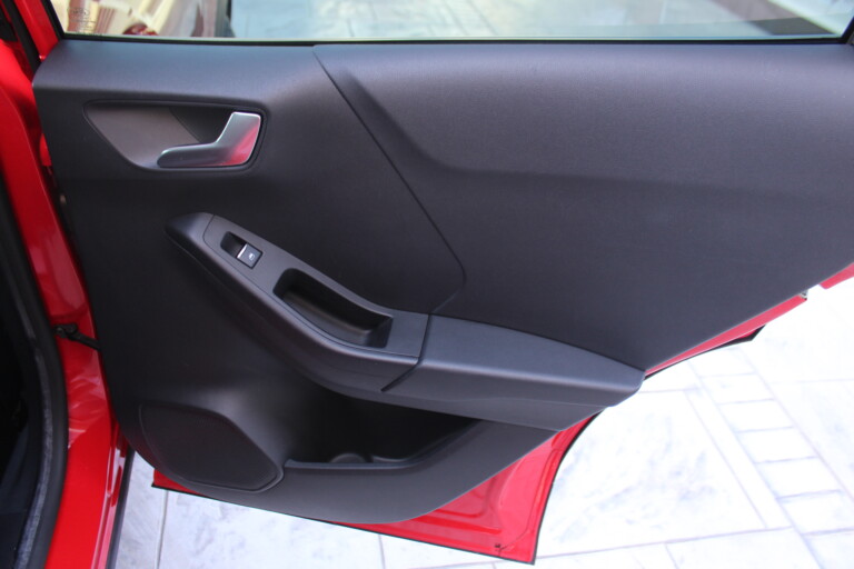 17 Stilecar It Ford Puma Ge423ca