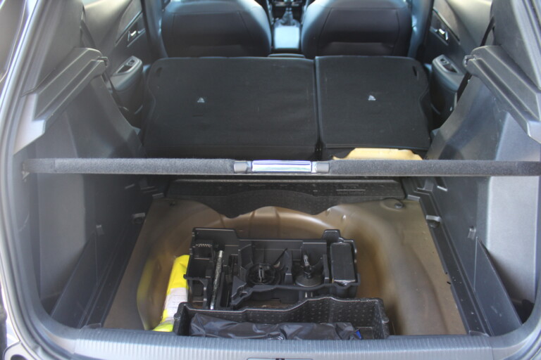 28 Stilecar It Peugeot 2008 Gc711pk