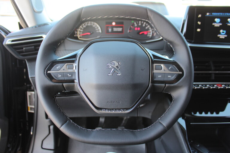 29 Stilecar It Peugeot 2008 Gc711pk