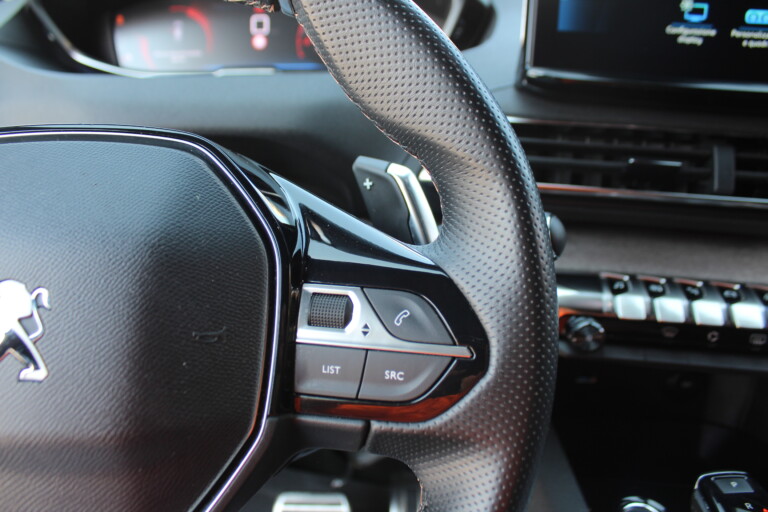 32 Stilecar It Peugeot 3008 Gk829fx