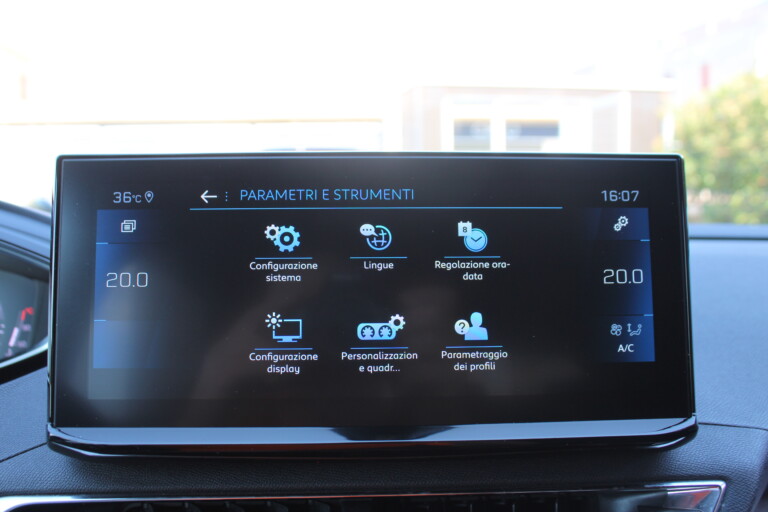 35 Stilecar It Peugeot 3008 Gk829fx