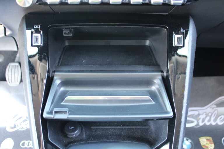 45 Stilecar It Peugeot 2008 Gc711pk