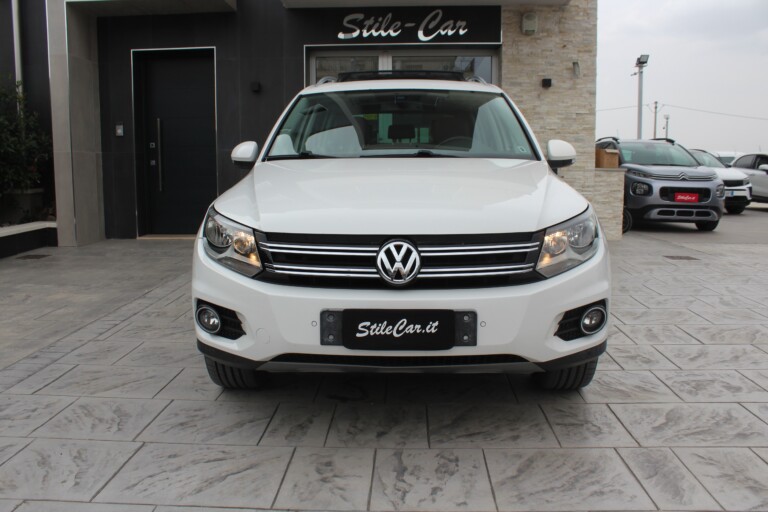 VOLKSWAGEN TIGUAN MY11