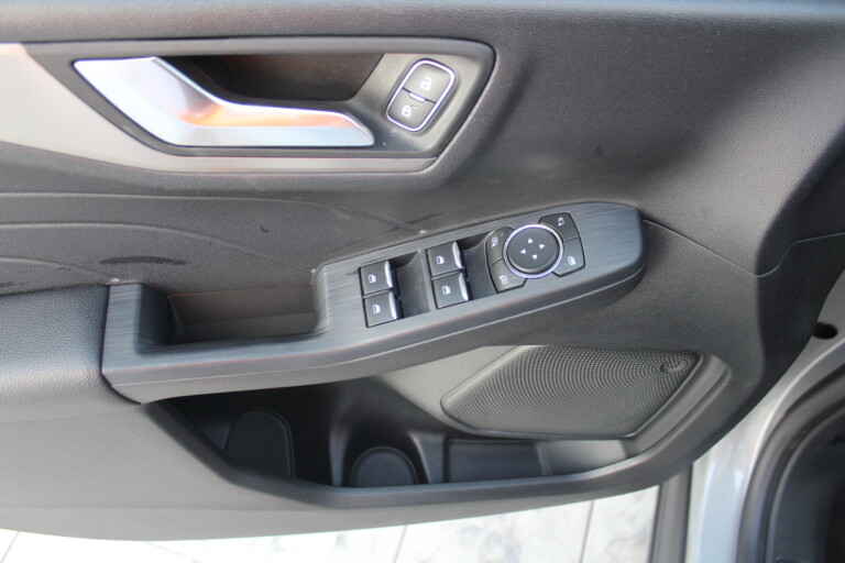 15 Stilecar It Ford Kuga Gg976ze