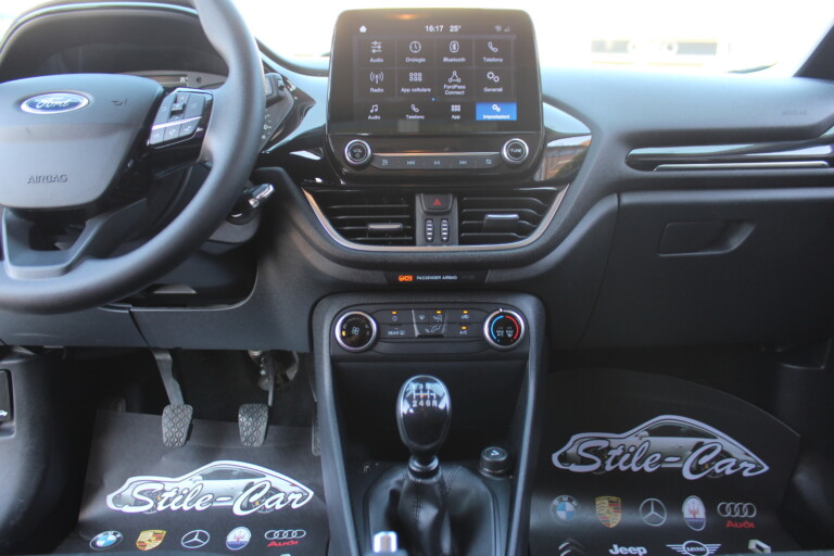 30 Stilecar It Ford Fiesta Gc348pj