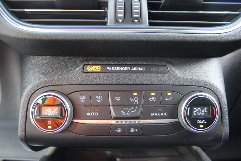 42 Stilecar It Ford Kuga Gg976ze