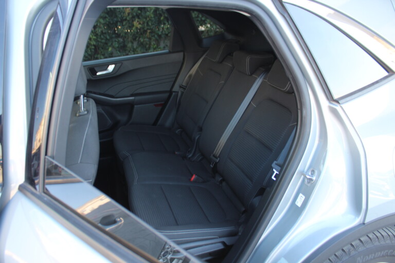 18 Stilecar It Ford Kuga Gf081cd