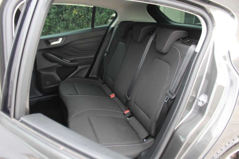 19 Stilecar It Ford Focus Gj457yg