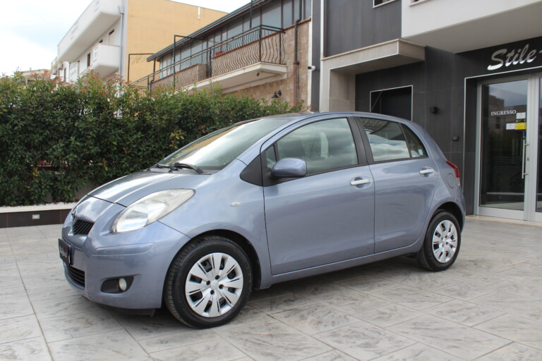 03 Stilecar It Toyota Yaris Eh339aw