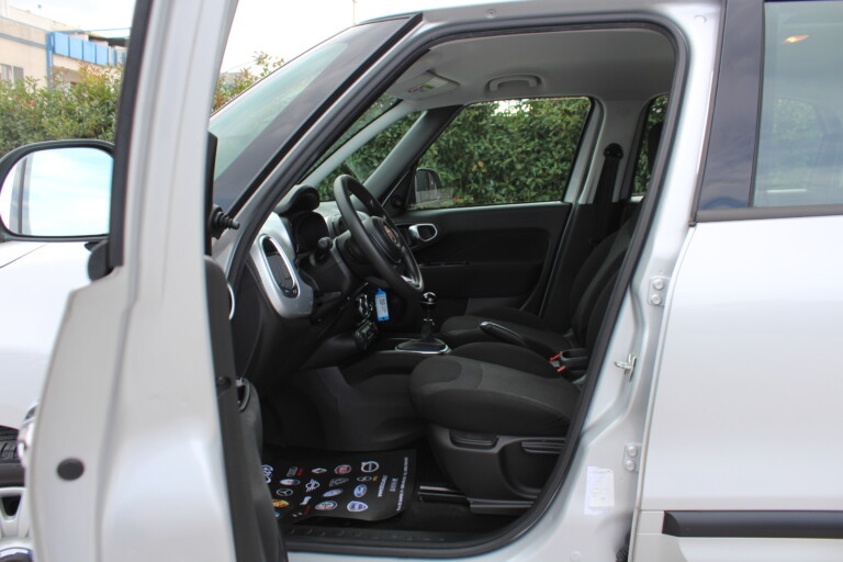 13 Stilecar It Fiat 500l Fz413sx