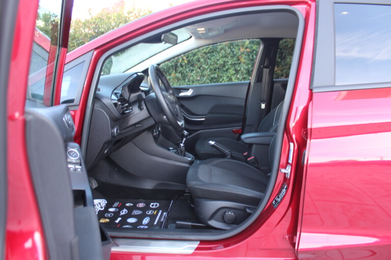 13 Stilecar It Ford Fiesta Fv642vm