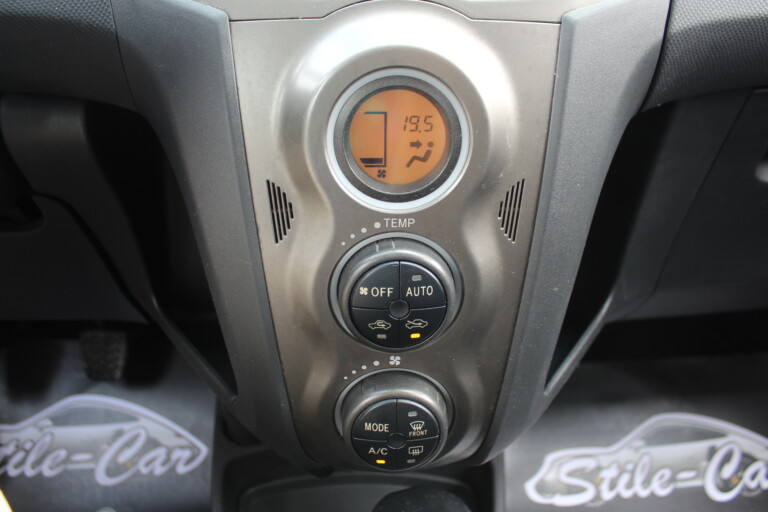 14 Stilecar It Toyota Yaris Eh339aw