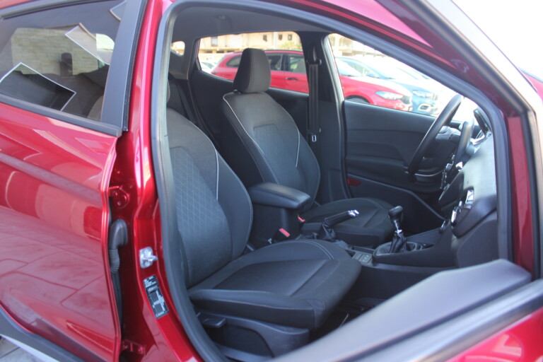 16 Stilecar It Ford Fiesta Fv642vm