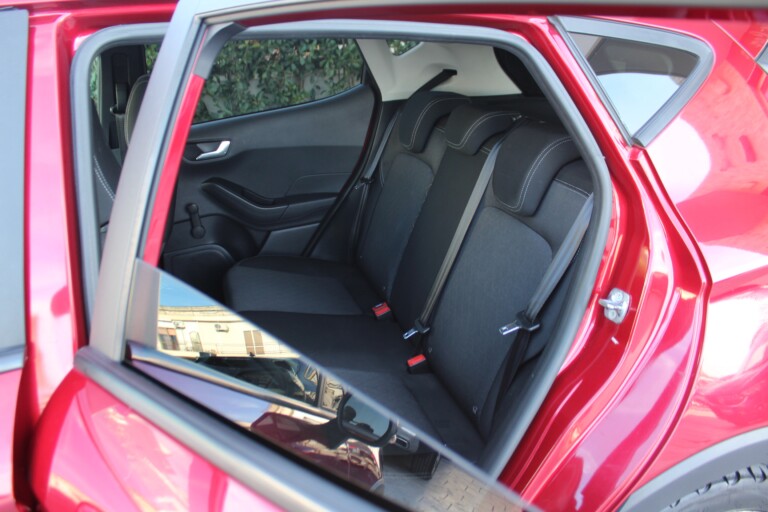 18 Stilecar It Ford Fiesta Fv642vm