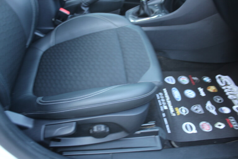 18 Stilecar It Ford Puma Gg683rv
