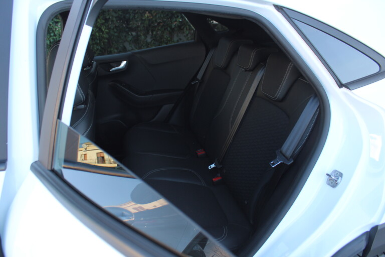 19 Stilecar It Ford Puma Gg683rv