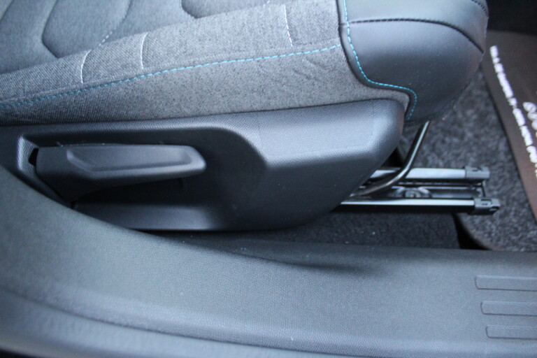 17 Stilecar It Citroen C4 Gl759hy