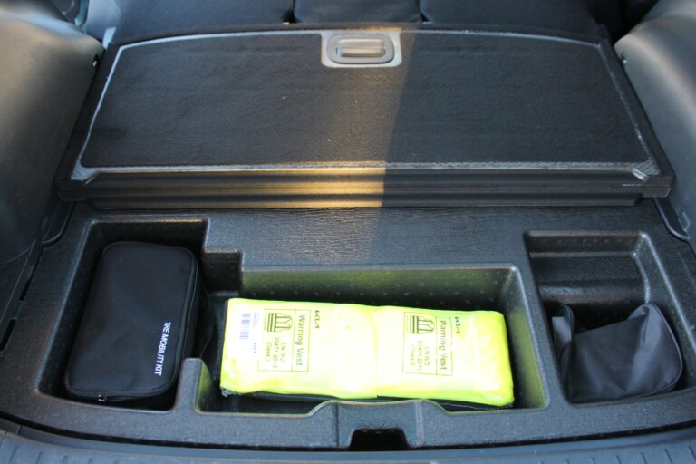 27 Stilecar It Kia Sportage Gk795fl