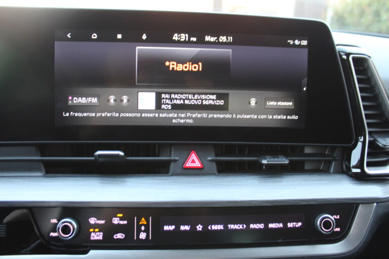 34 Stilecar It Kia Sportage Gk795fl