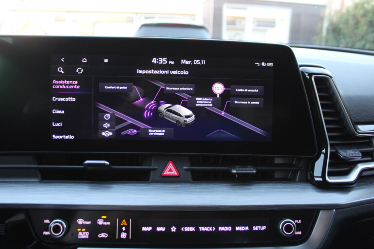 38 Stilecar It Kia Sportage Gk795fl