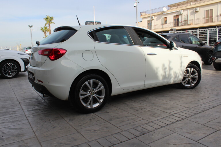 02 Stilecar It Ar Giulietta Ej250gm