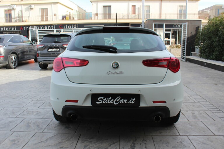 04 Stilecar It Ar Giulietta Ej250gm