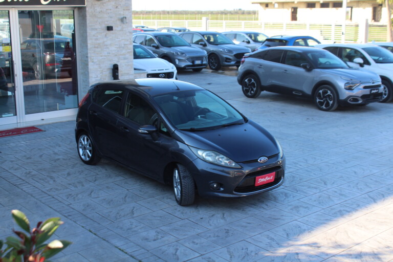 05 Stilecar It Ford Fiesta Dt313ys
