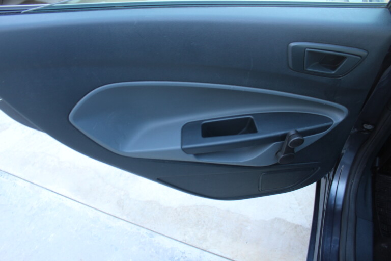 13 Stilecar It Ford Fiesta Dt313ys