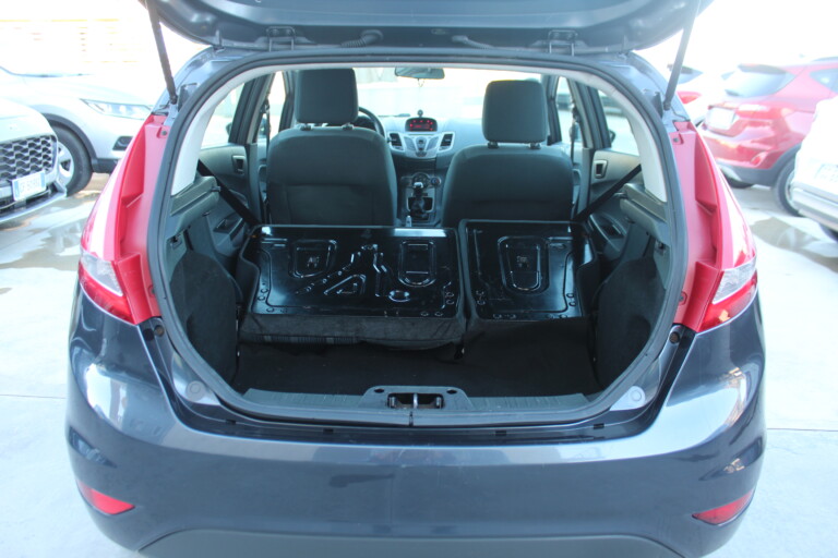 17 Stilecar It Ford Fiesta Dt313ys